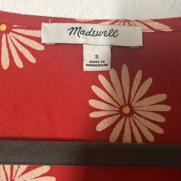 Madewell Sash-Tie Wrap Top in Daisy Daydream โ Etruscan Clay โ Size Small - Picture 4 of 7